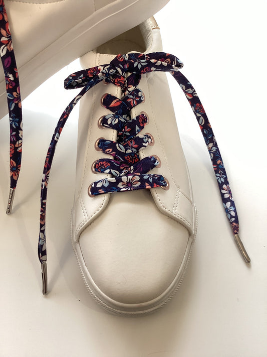 Lacets fleuri en tissu fleuri