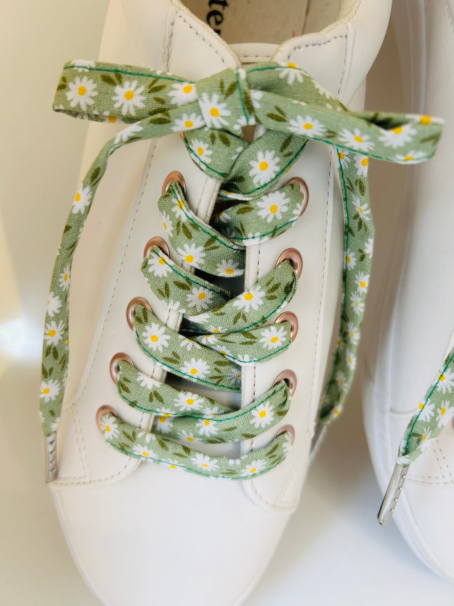 Lacets fleuri