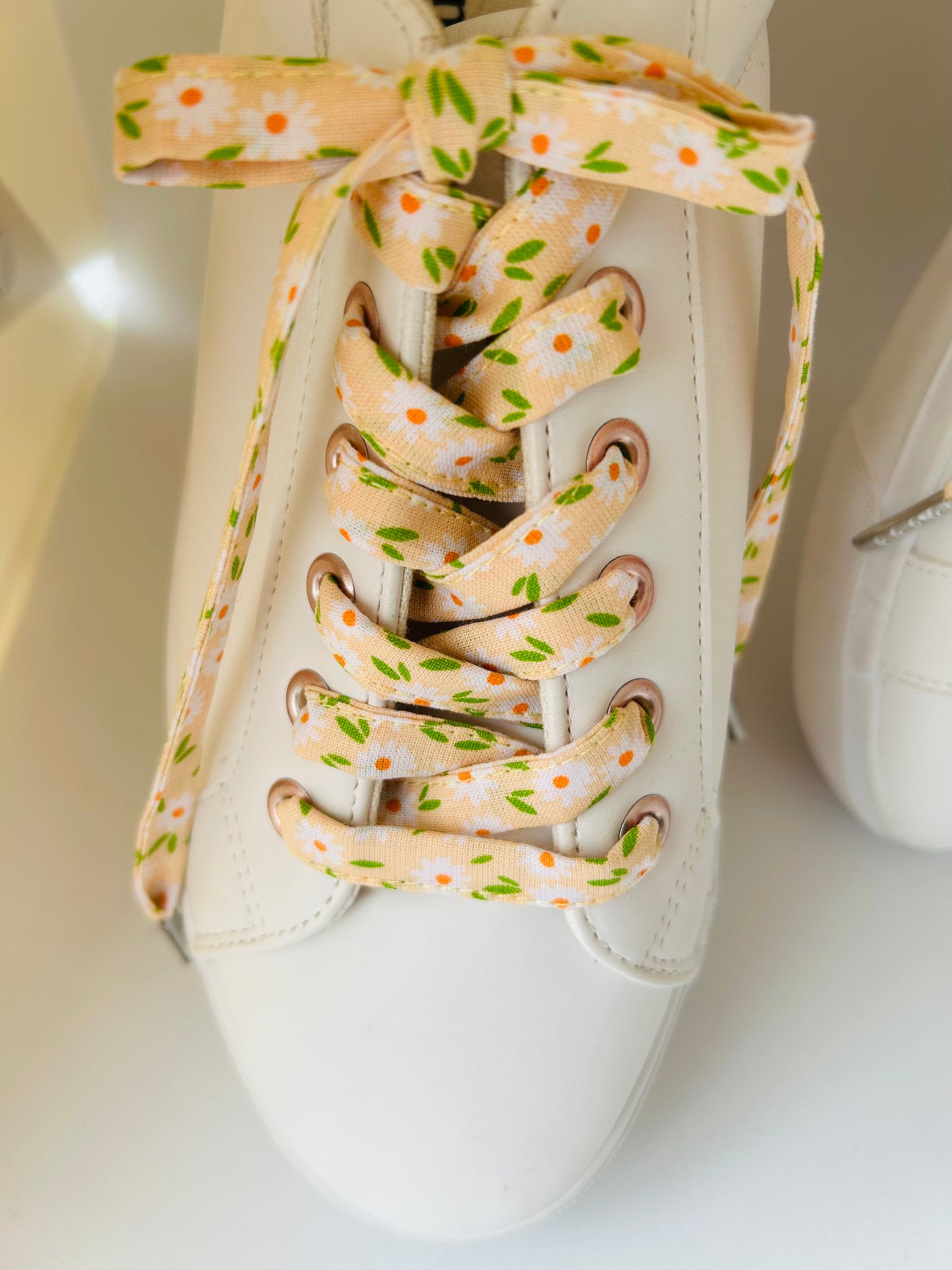 Lacets fleuri
