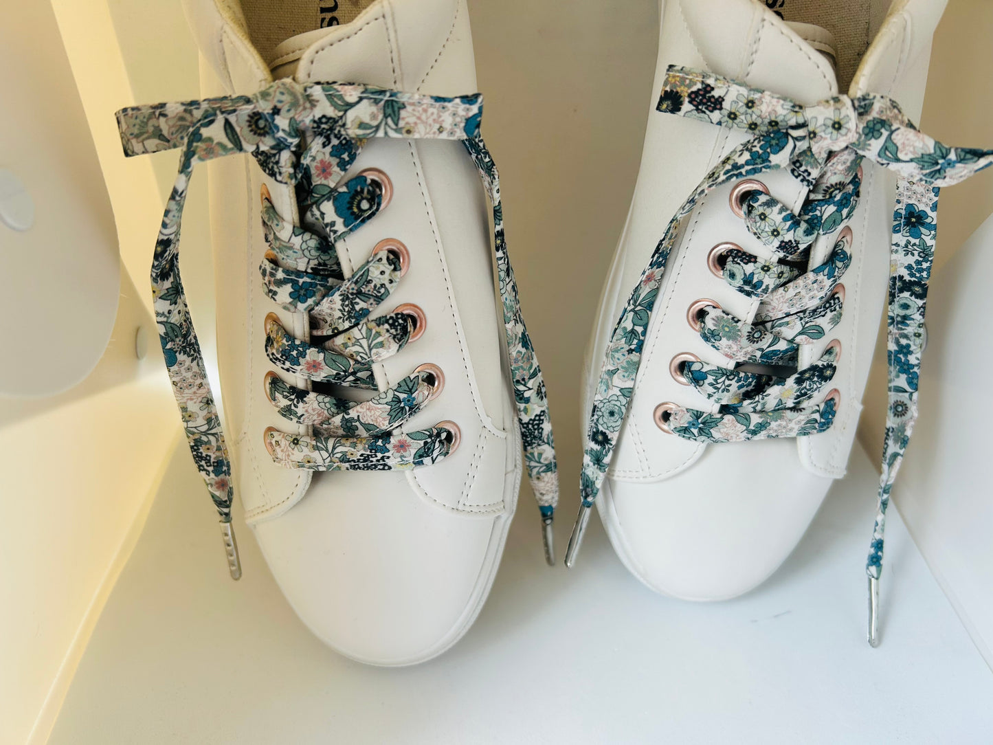 Lacets fleuri