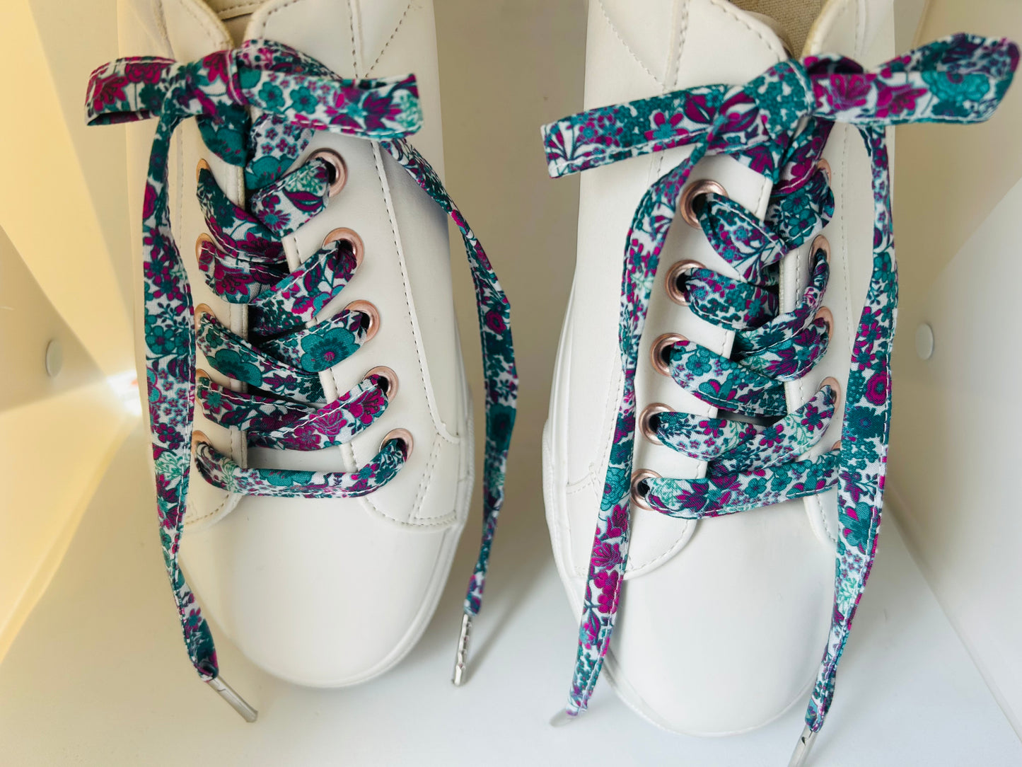 Lacets fleuri fait main