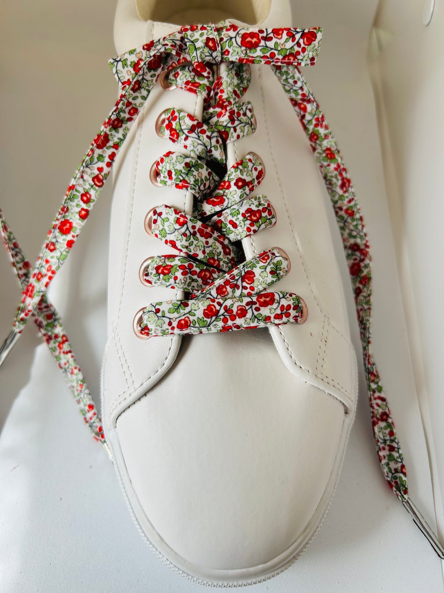 Lacets fleuri fait main