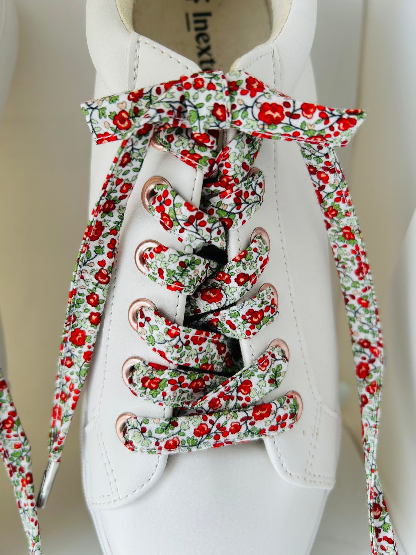 Lacets fleuri fait main
