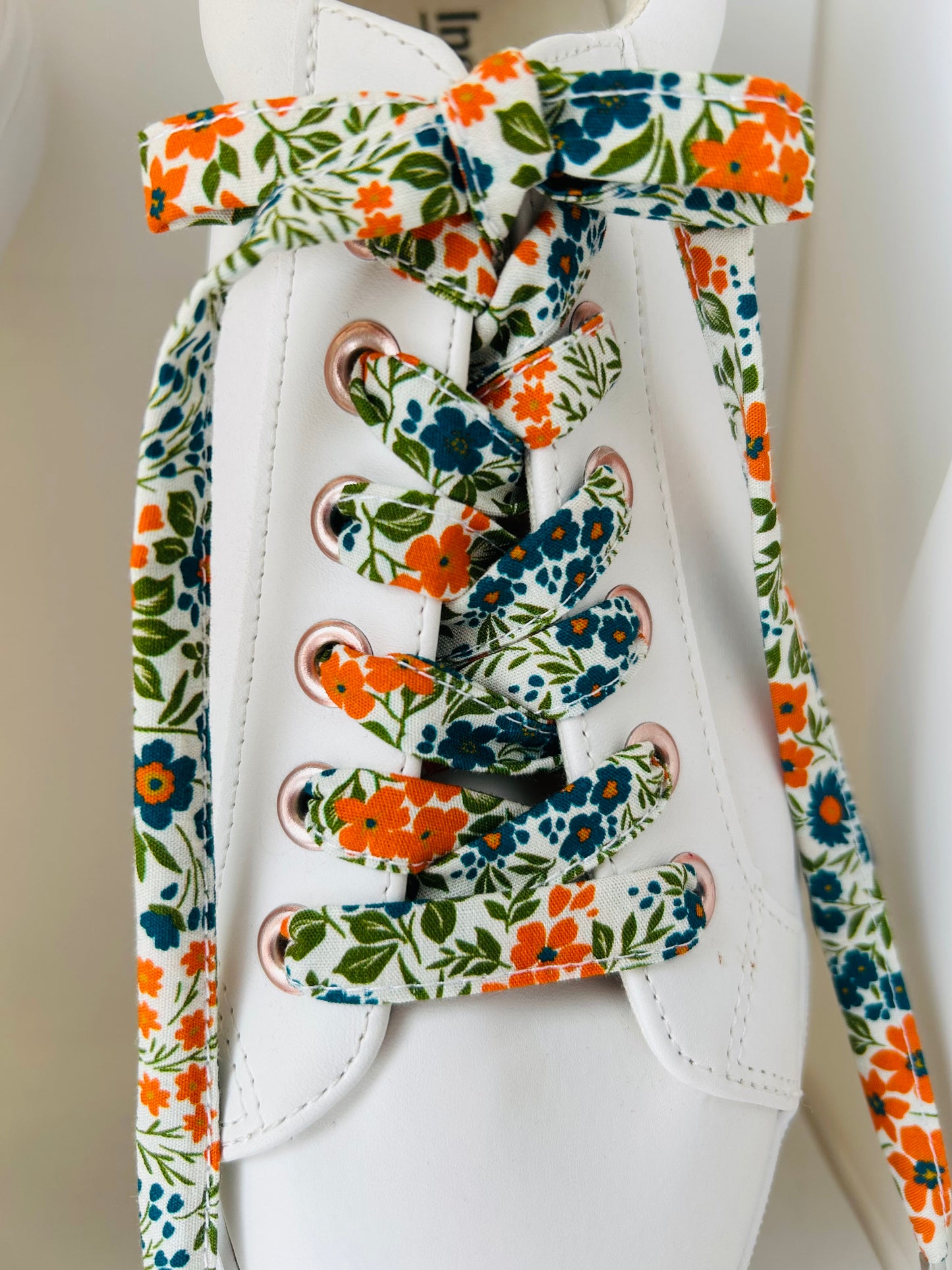 Lacets fleuri fait main