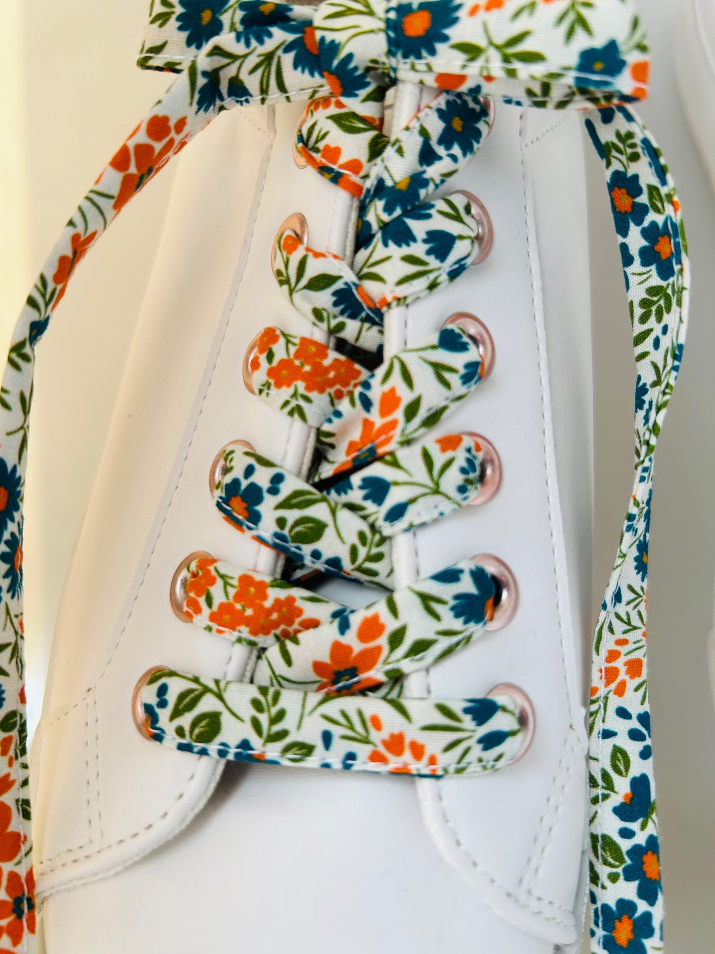 Lacets fleuri fait main