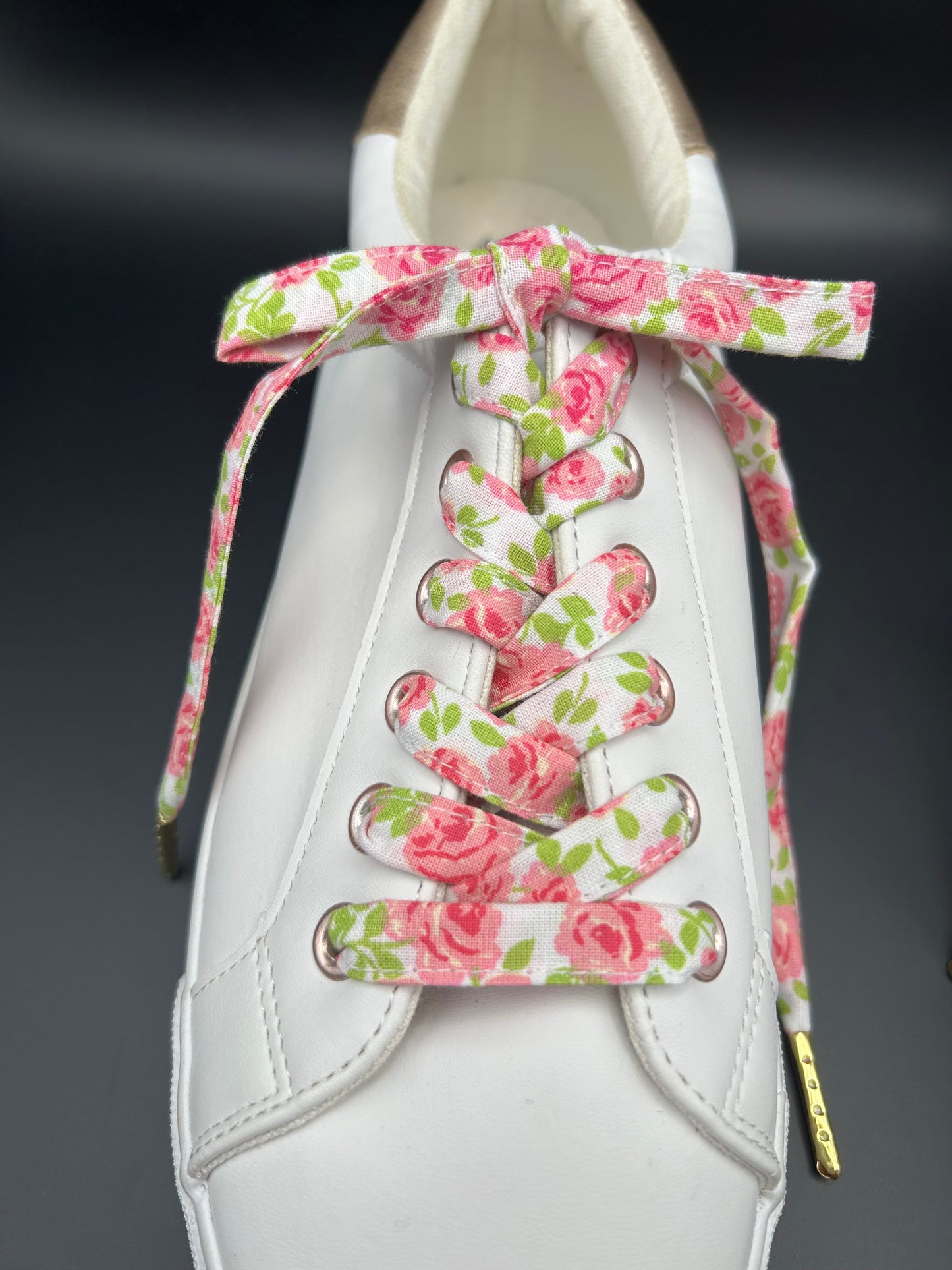 Lacets fleuri fait main , customiser baskets Rouge, Rose, Violet, Turquoise et Jaune