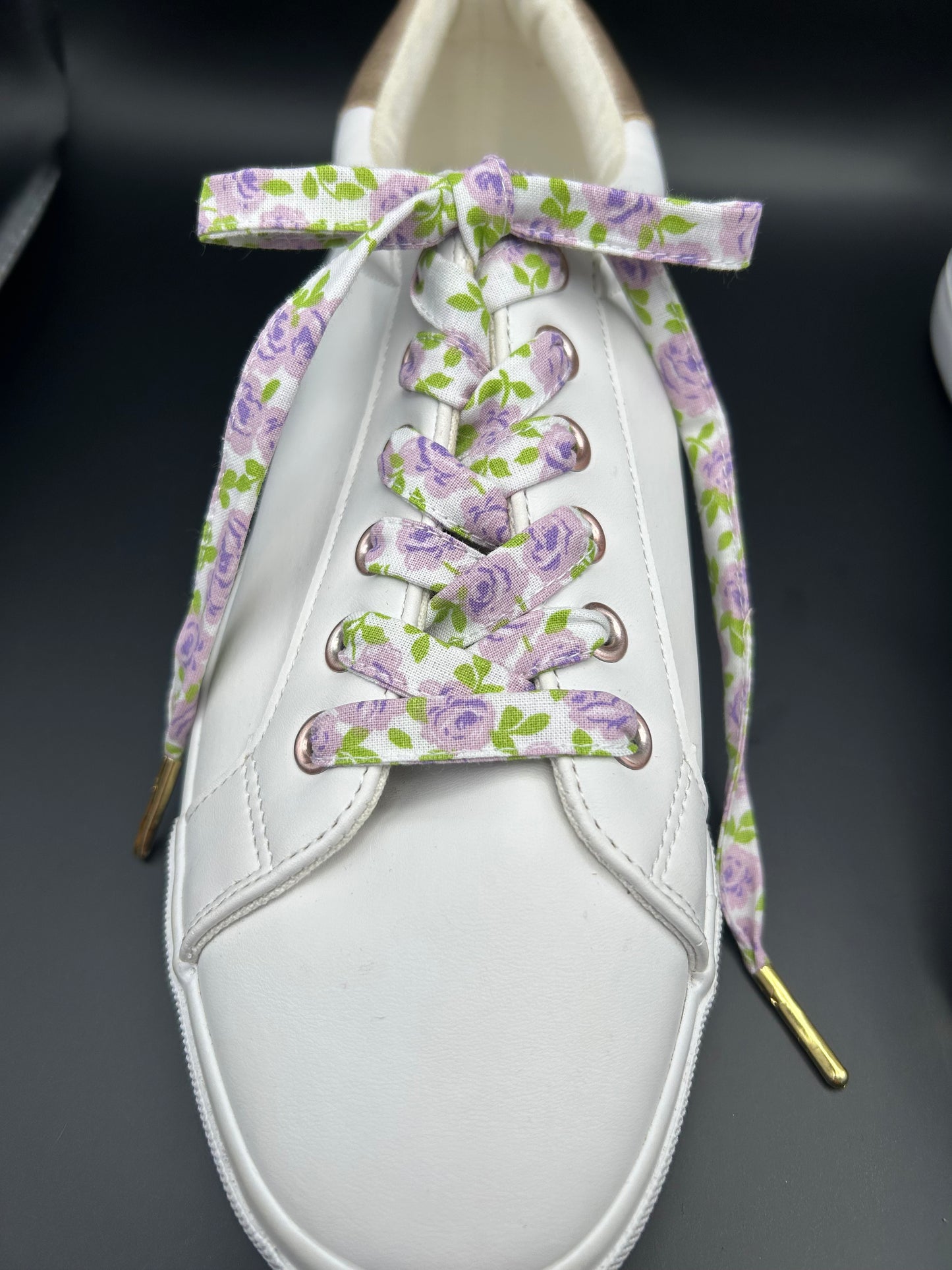 Lacets fleuri fait main , customiser baskets Rouge, Rose, Violet, Turquoise et Jaune