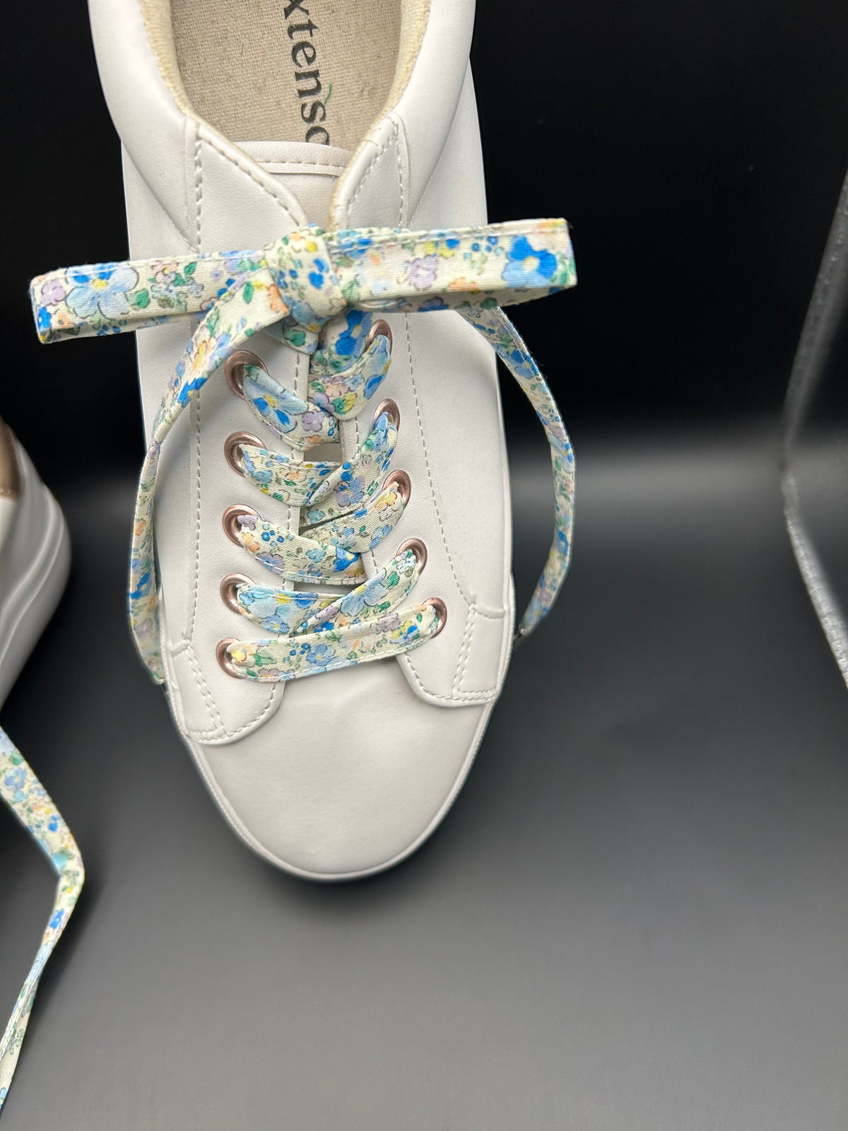 Lacets fleuris bohème