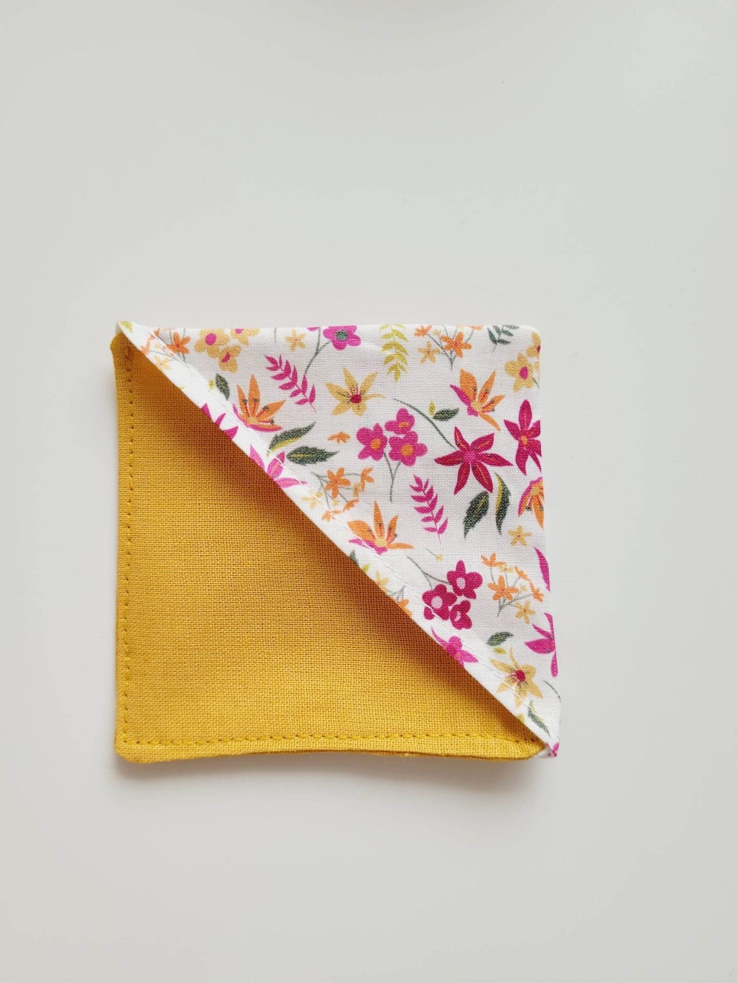 Marque-pages fleuri en tissu coton