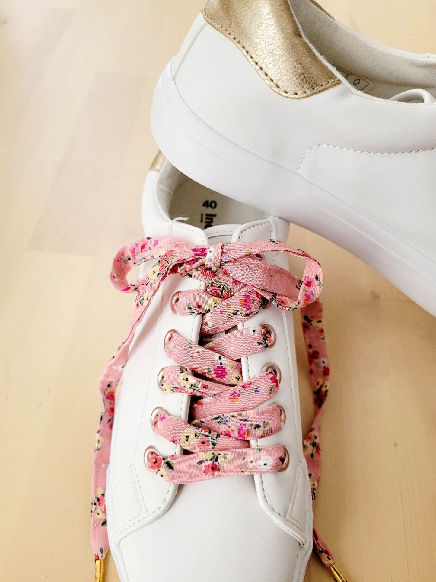 Lacets fleuri liberty rose