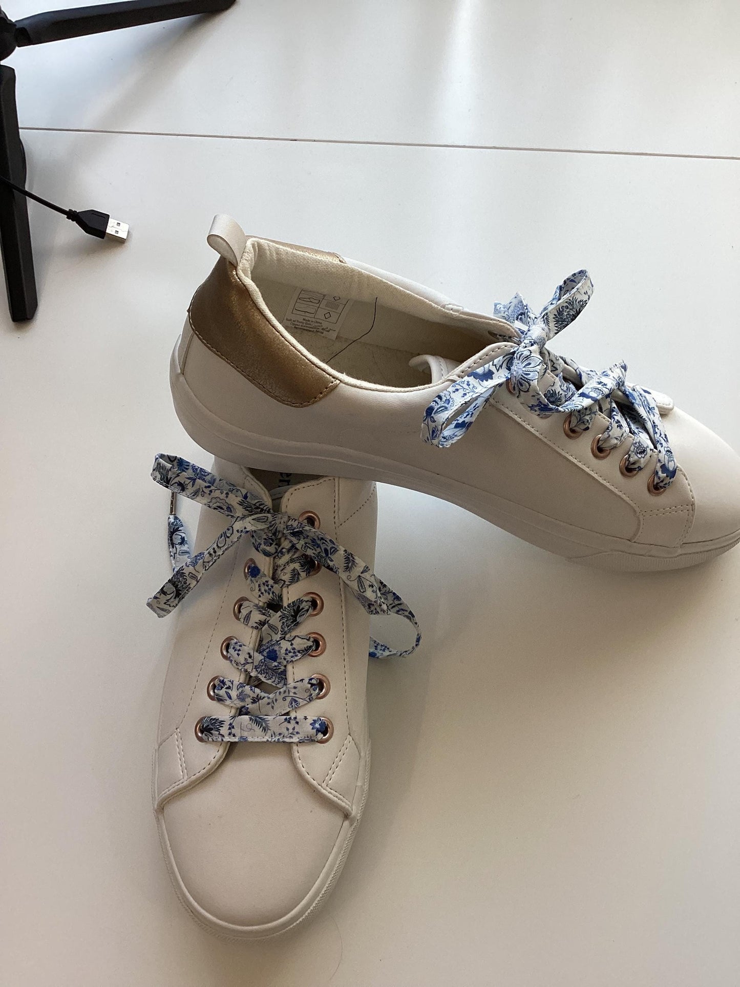 Lacets fleuri en coton