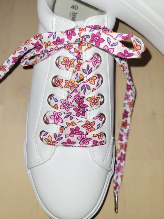 Lacets fleuri viscose bio