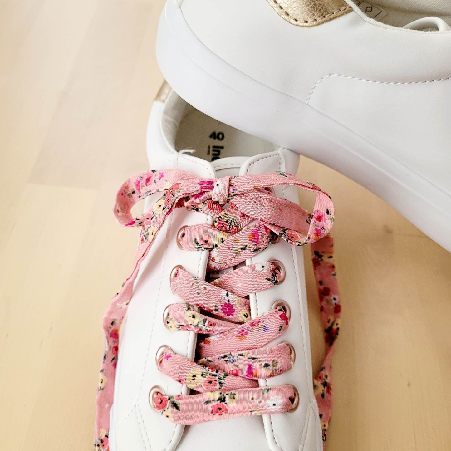 Lacets fleuri liberty rose