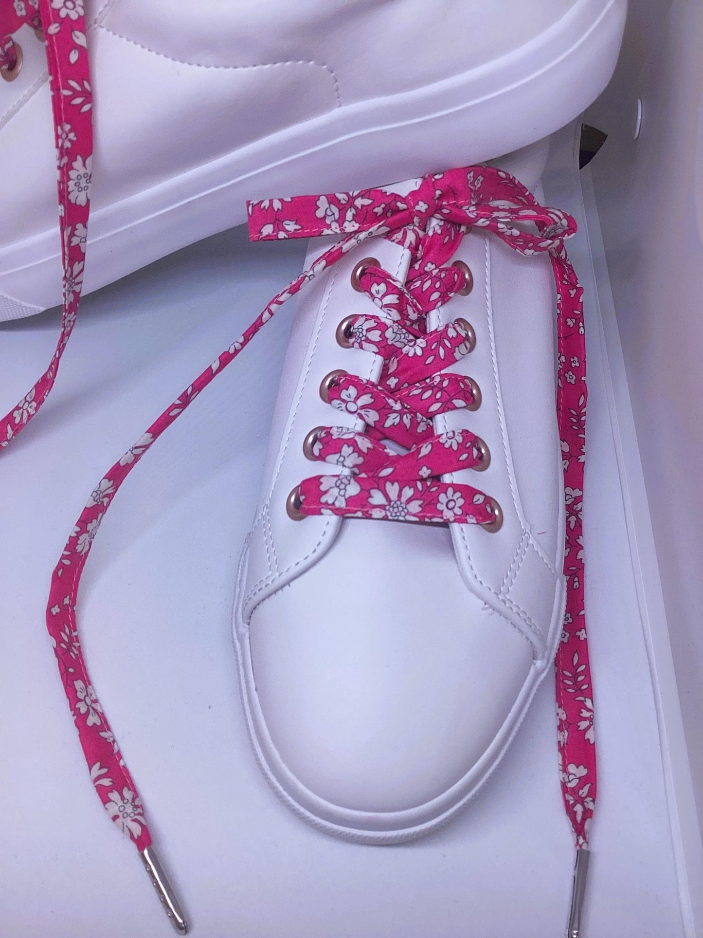 Lacets fleuri liberty rose