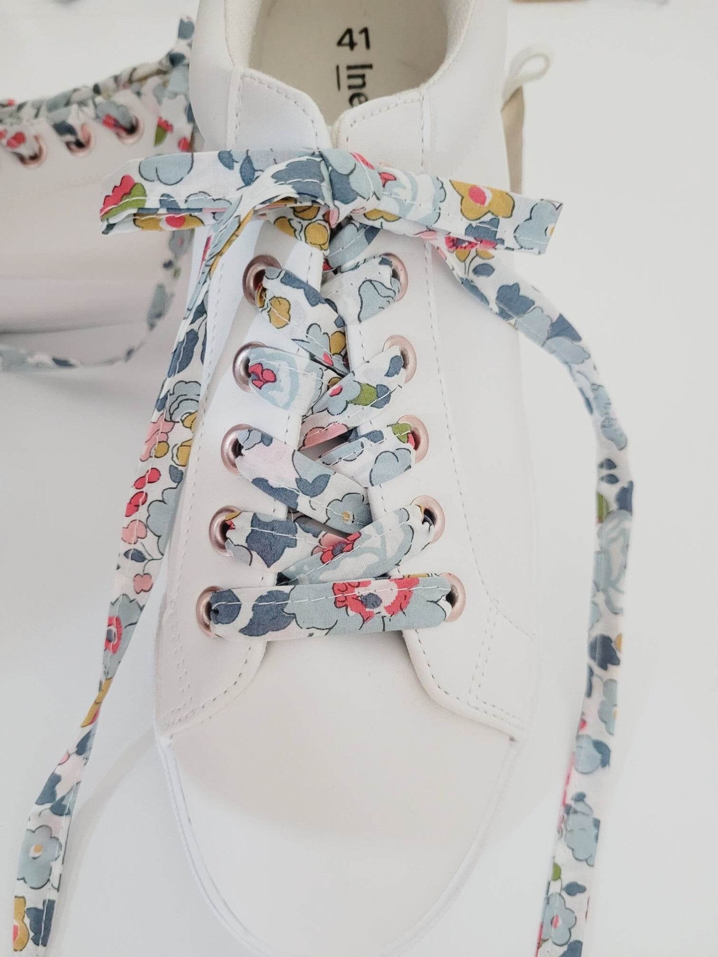 Lacets fleuri liberty en tissu coton