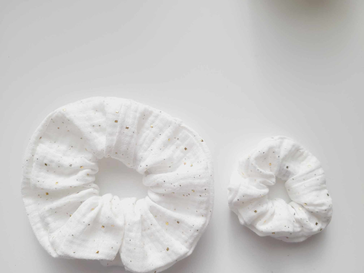 chouchou / scrunchies blanc et or
