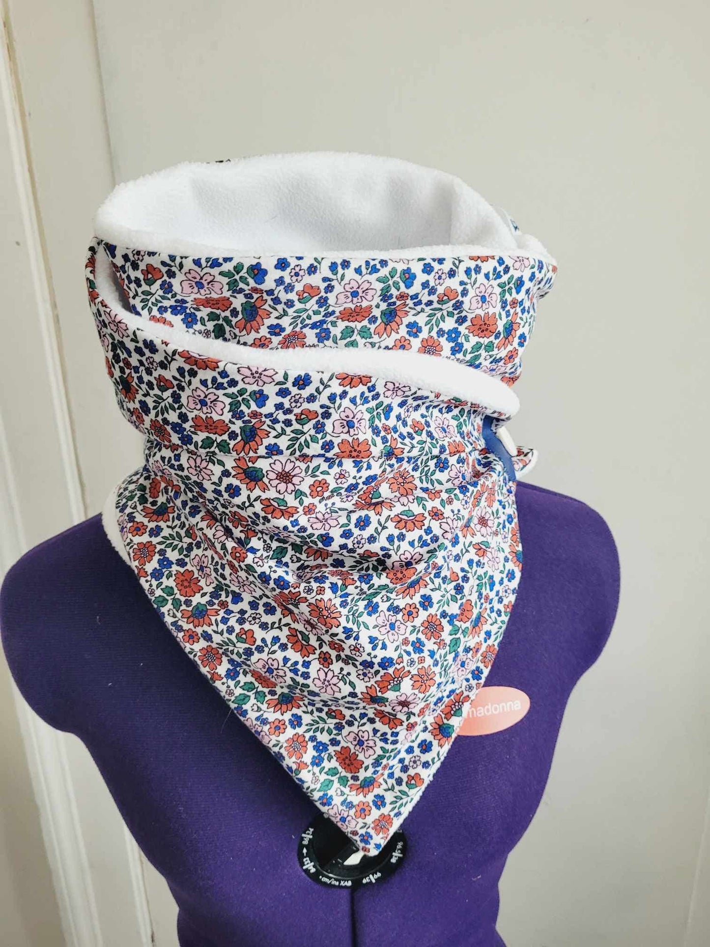 Echarpe polaire fleuri