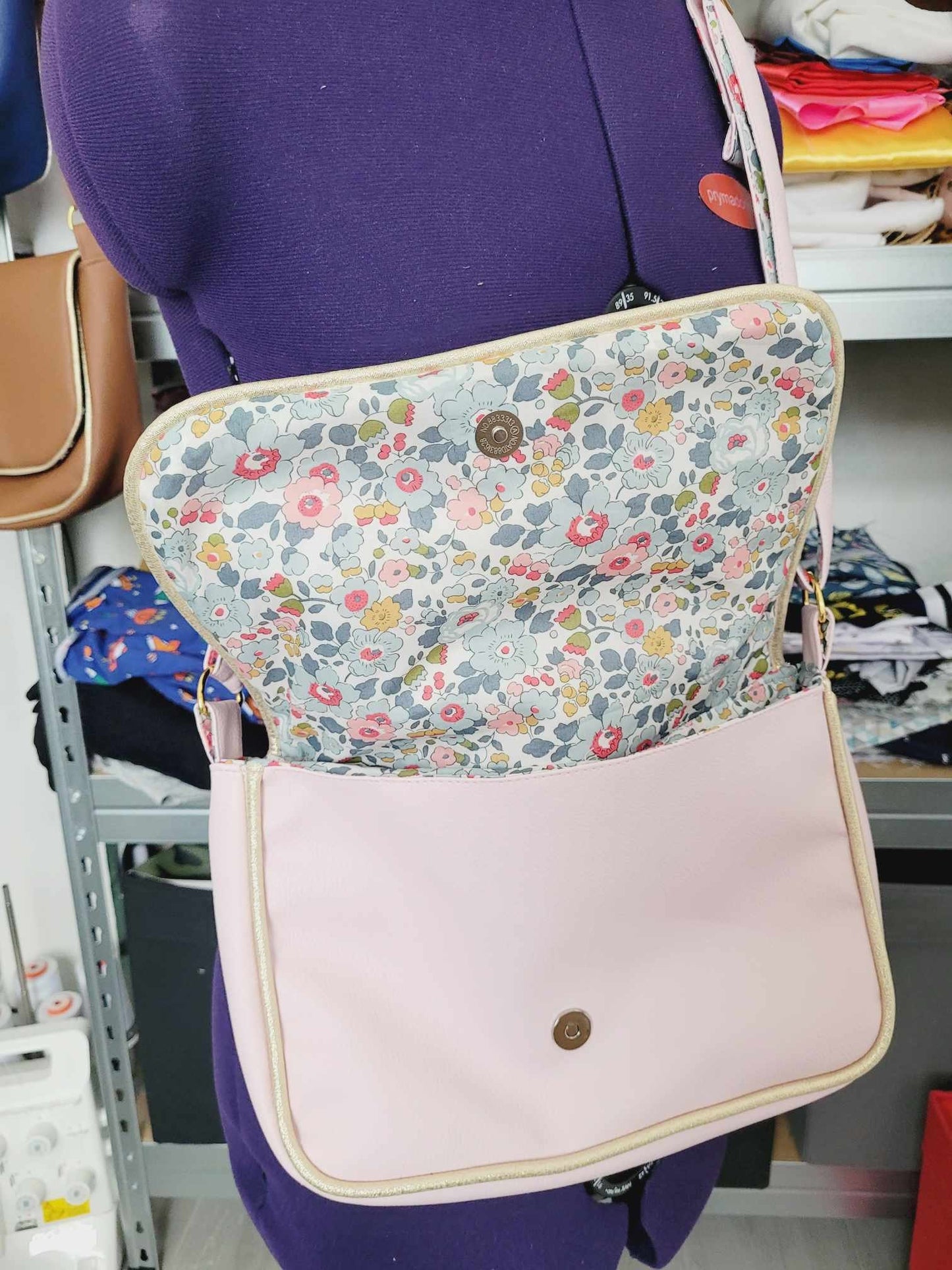 Sac à main simili cuir rose et liberty