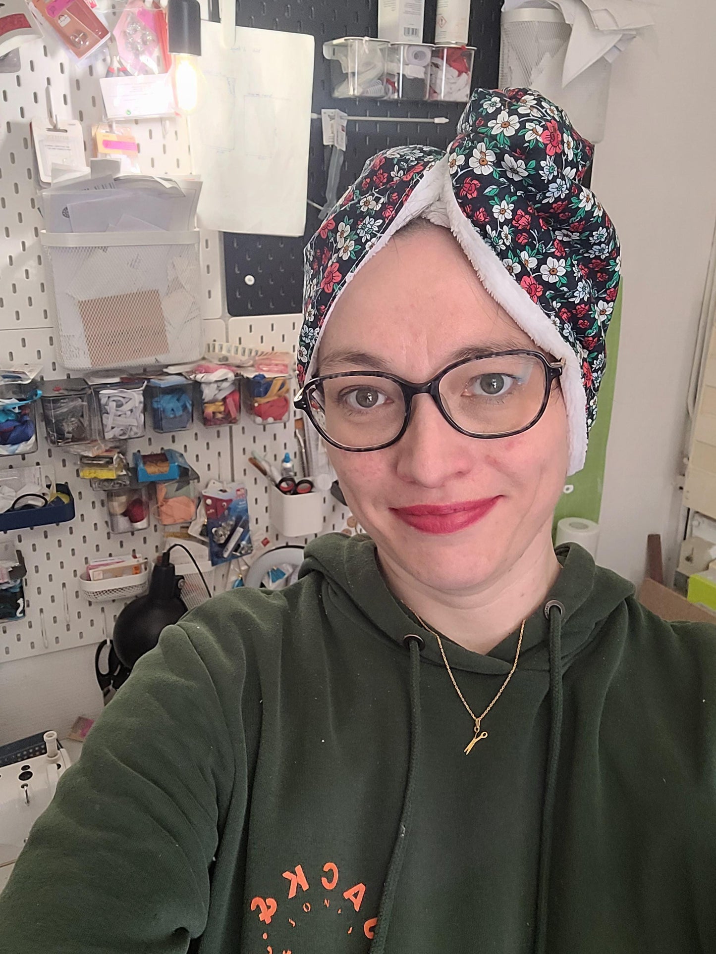 Serviette Turban en éponge premium et tissu fleuri