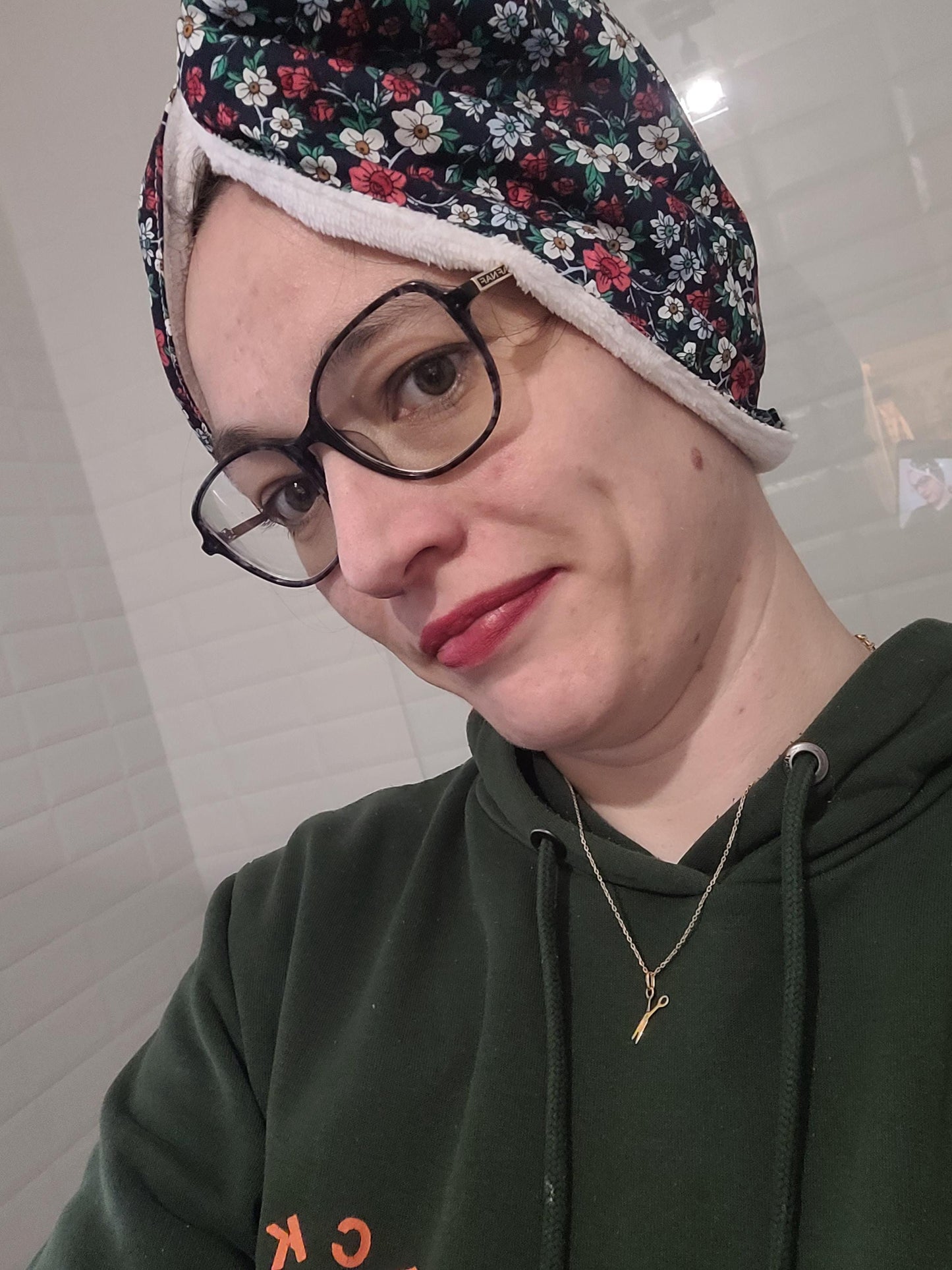 Serviette Turban en éponge premium et tissu fleuri