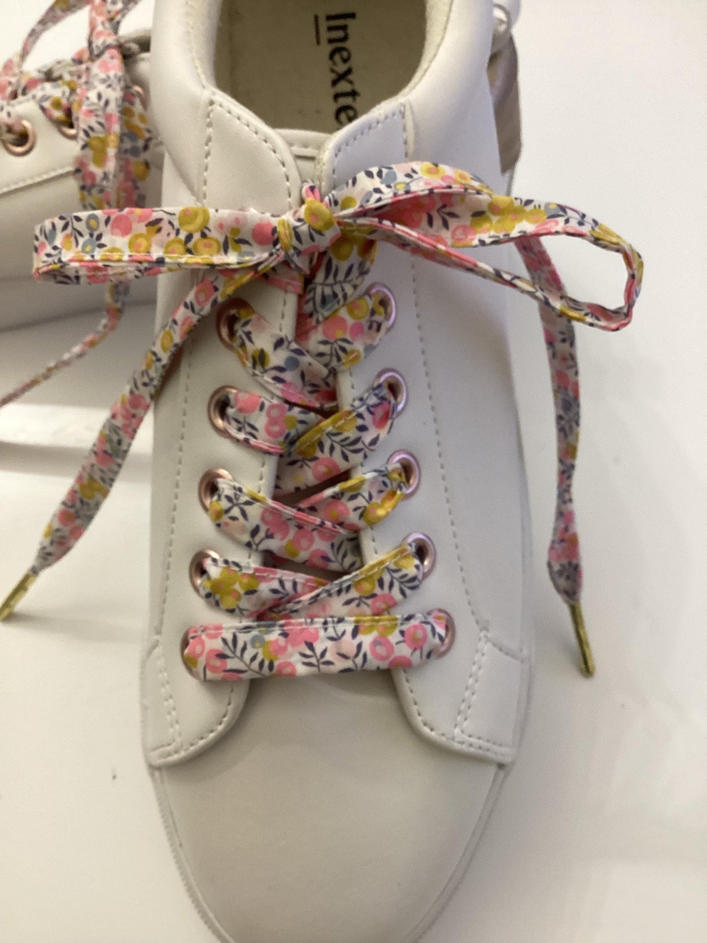 Lacets fleuri liberty en tissu coton