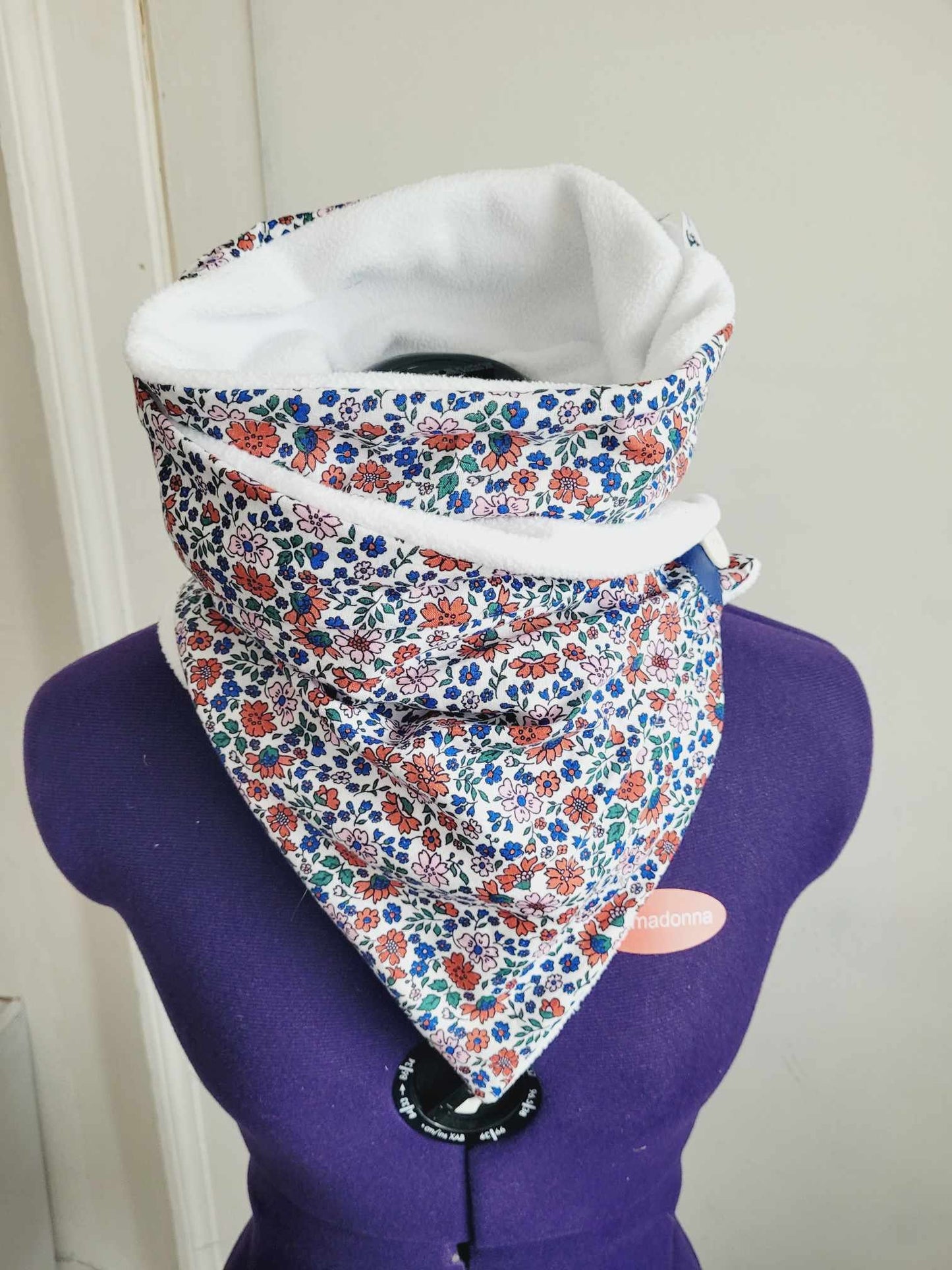 Echarpe polaire fleuri