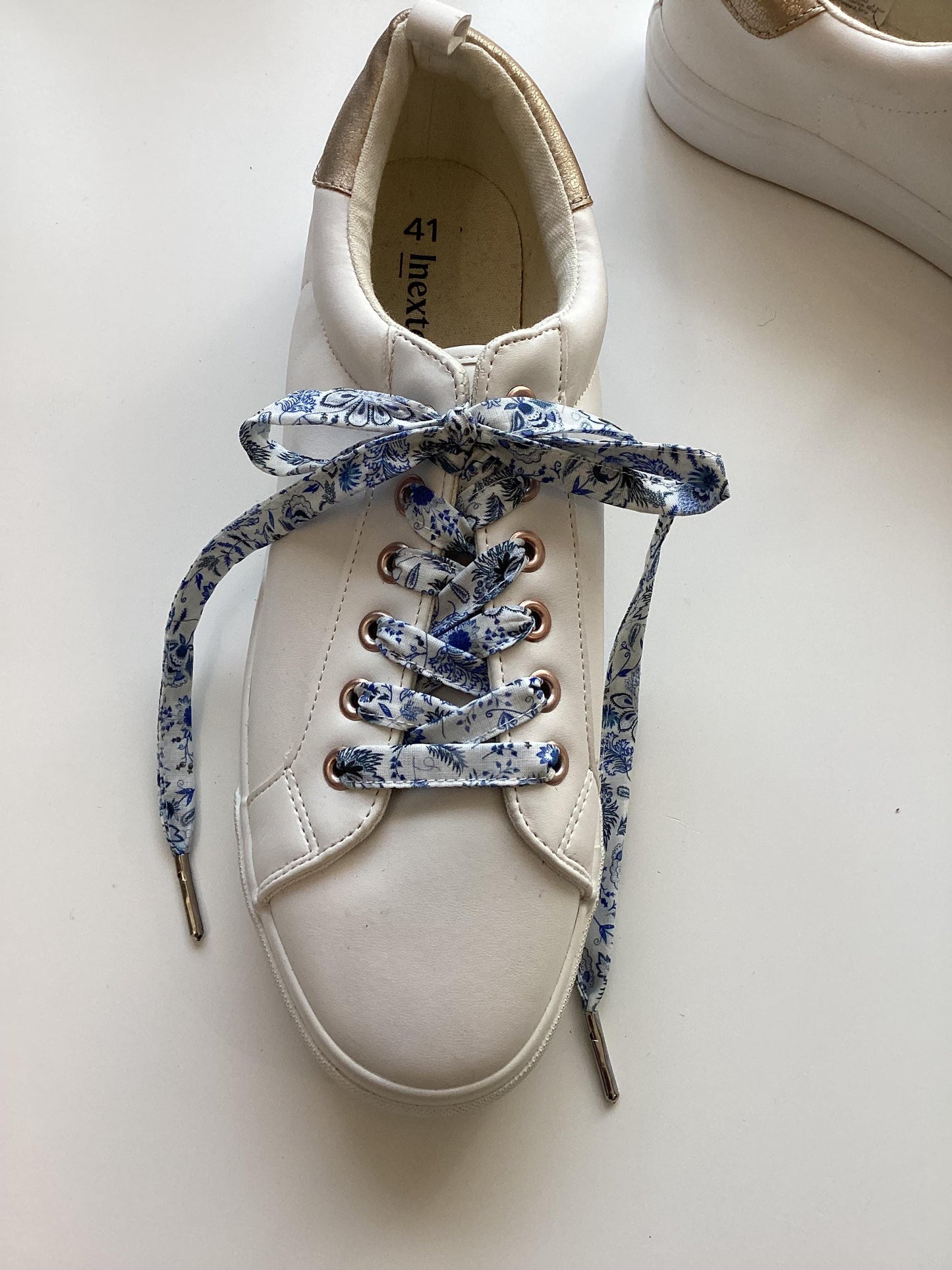 Lacets fleuri en coton