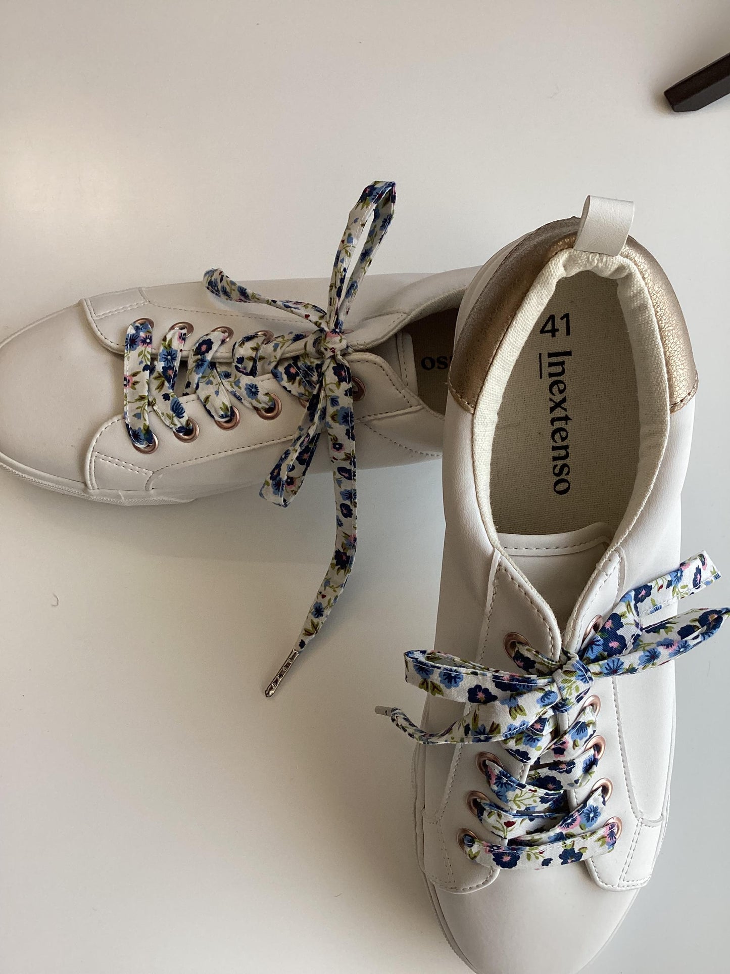 Lacets fleuri en coton