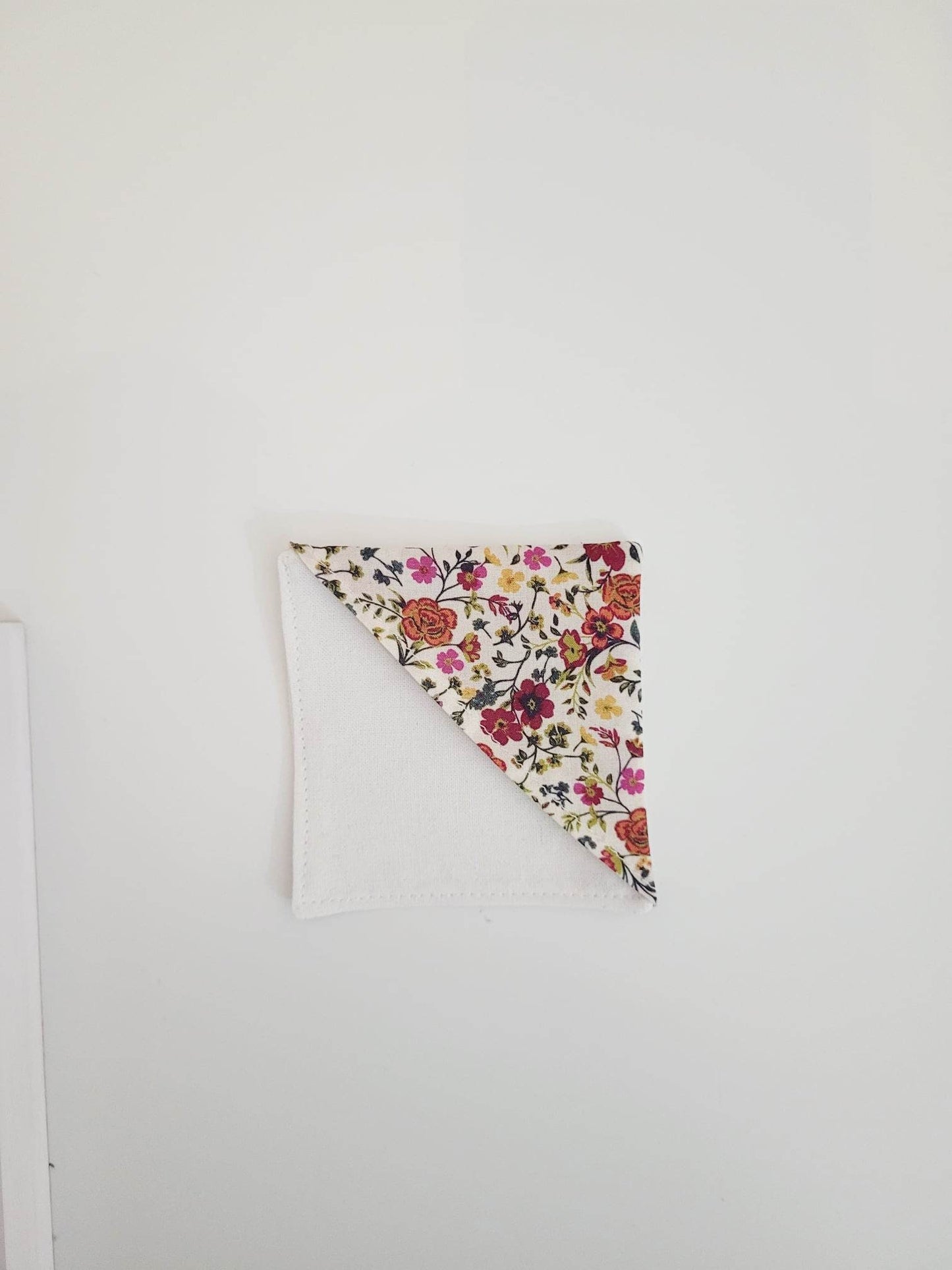 Marque-pages fleuri en tissu coton
