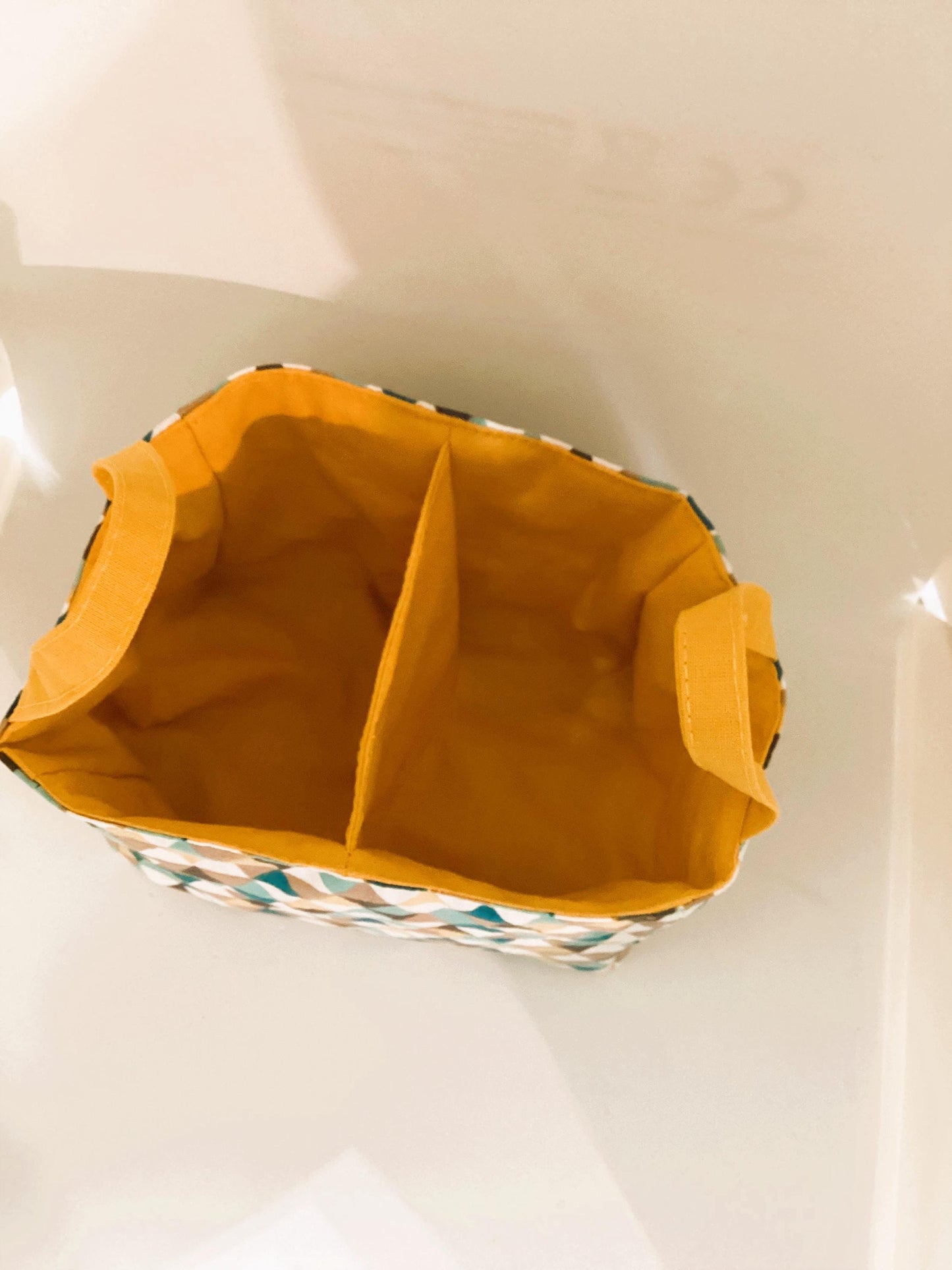 Plateau à compartiments en mosaïque de tissu : organisateur de rangement élégant pour coiffeuse, bureau, entrée - Cadeau unique