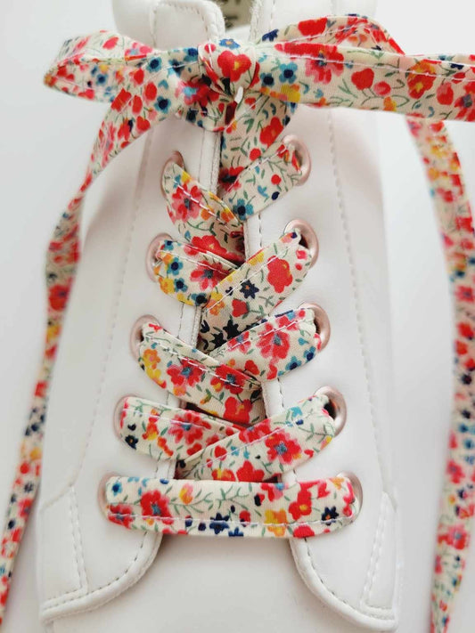 Lacets fleuri liberty