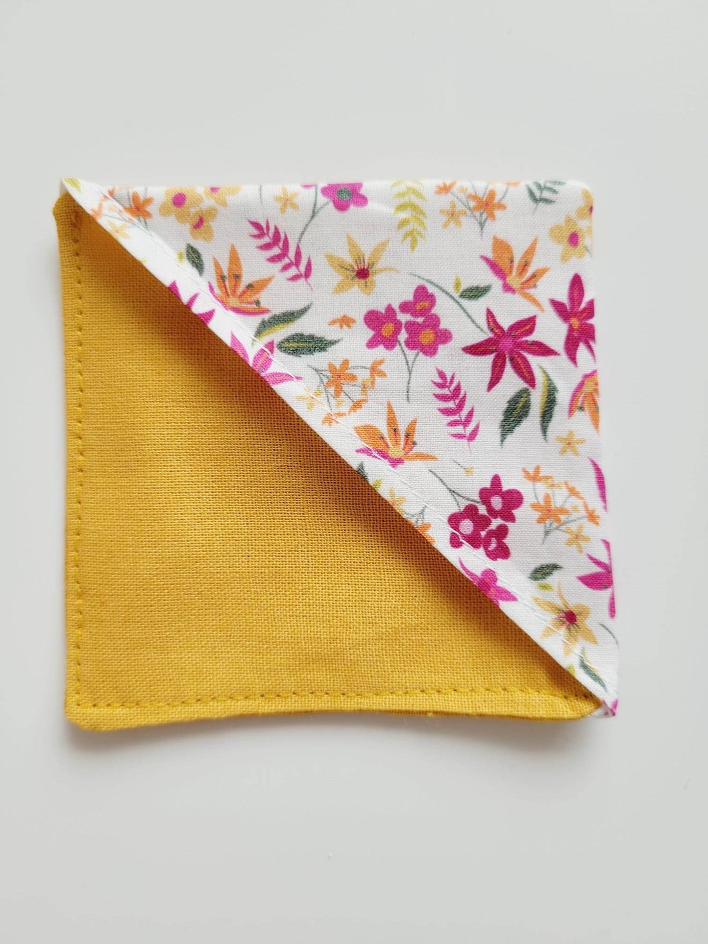Marque-pages fleuri en tissu coton