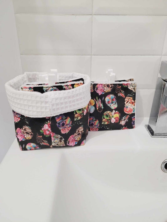 Panier et lingettes tête de mort