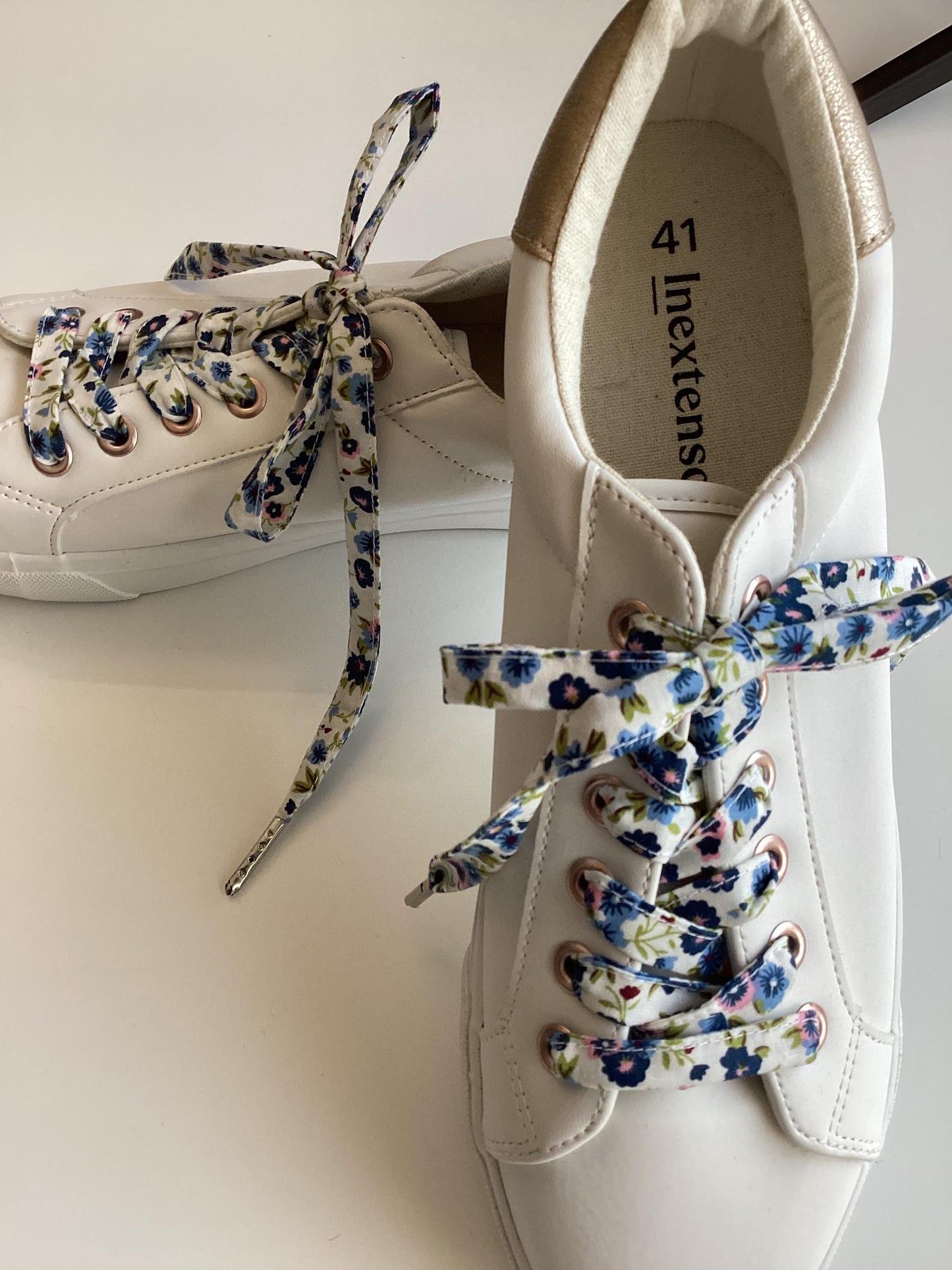 Lacets fleuri en coton