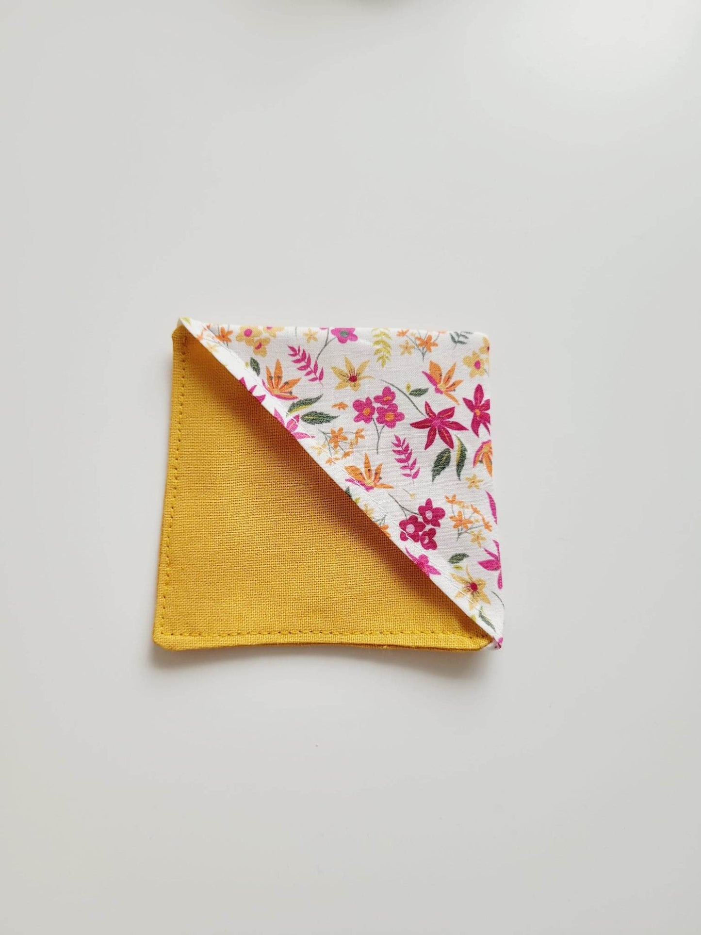 Marque-pages fleuri en tissu coton