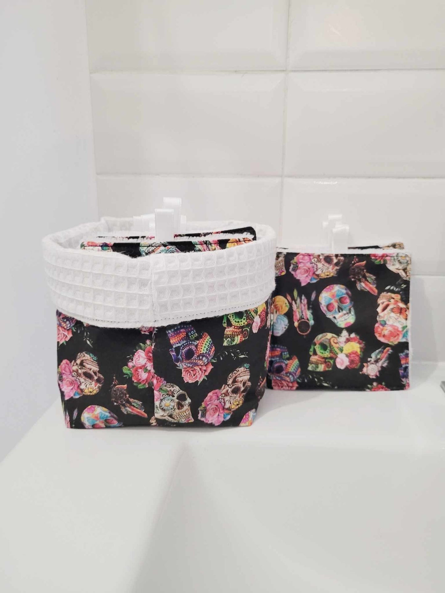 Panier et lingettes tête de mort