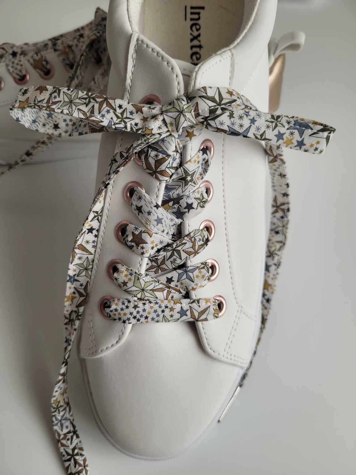 Lacets liberty étoiles