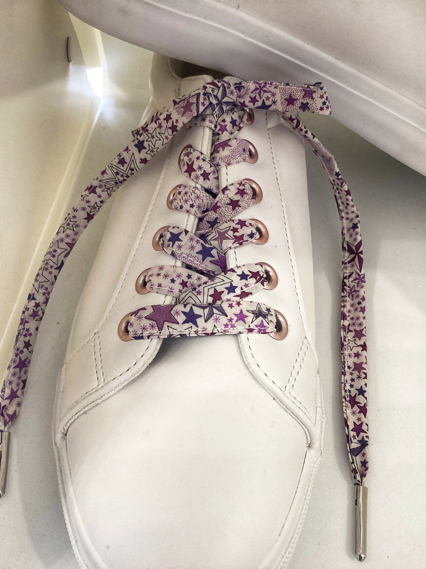 Lacets fleuri liberty