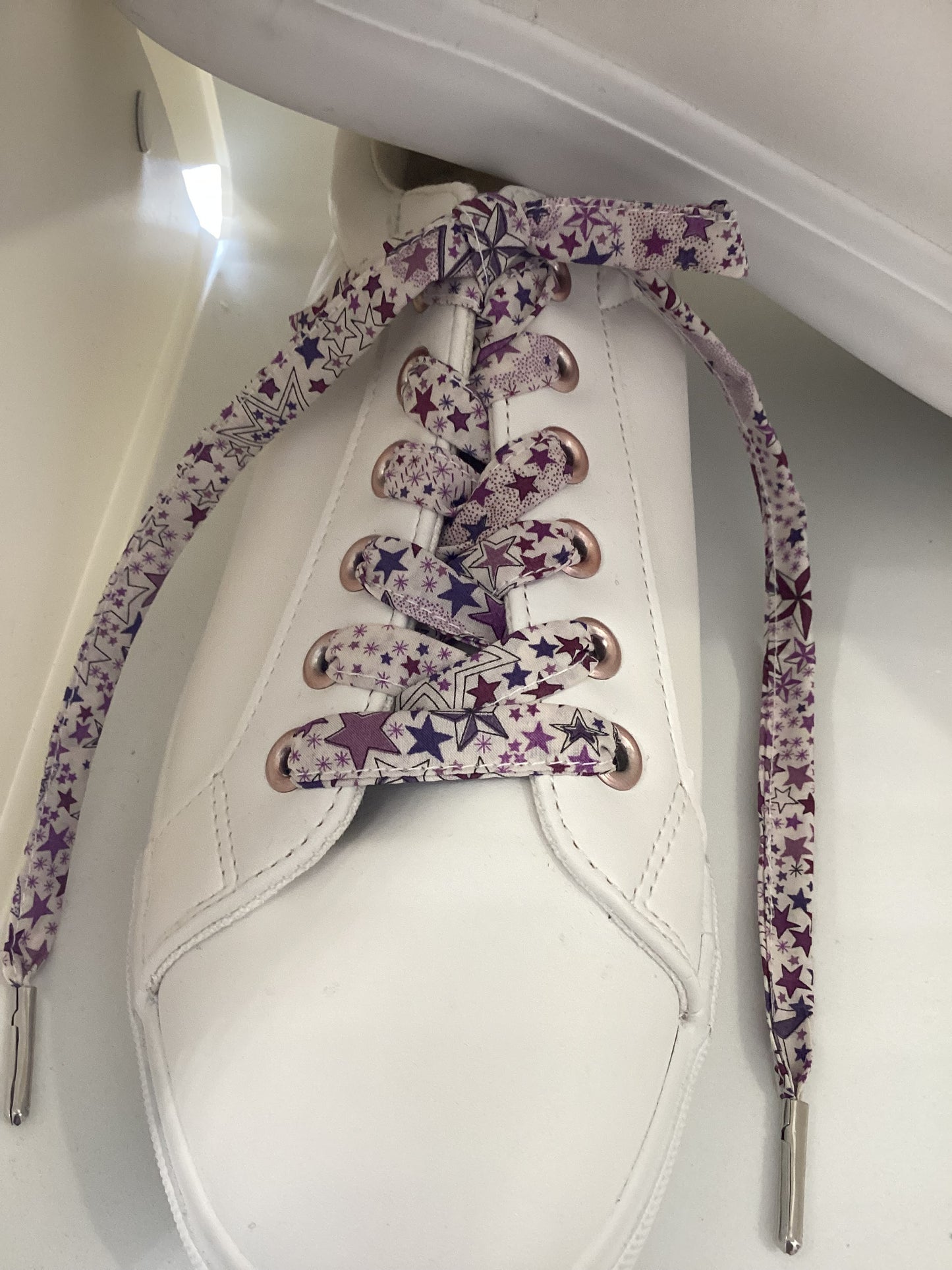 Lacets fleuri liberty