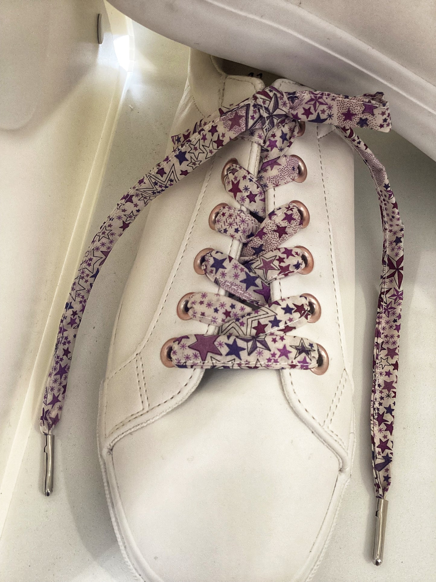 Lacets fleuri liberty